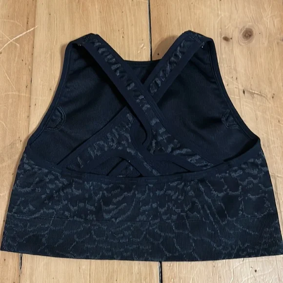 Gymshark sports bra - Picture 5 of 7